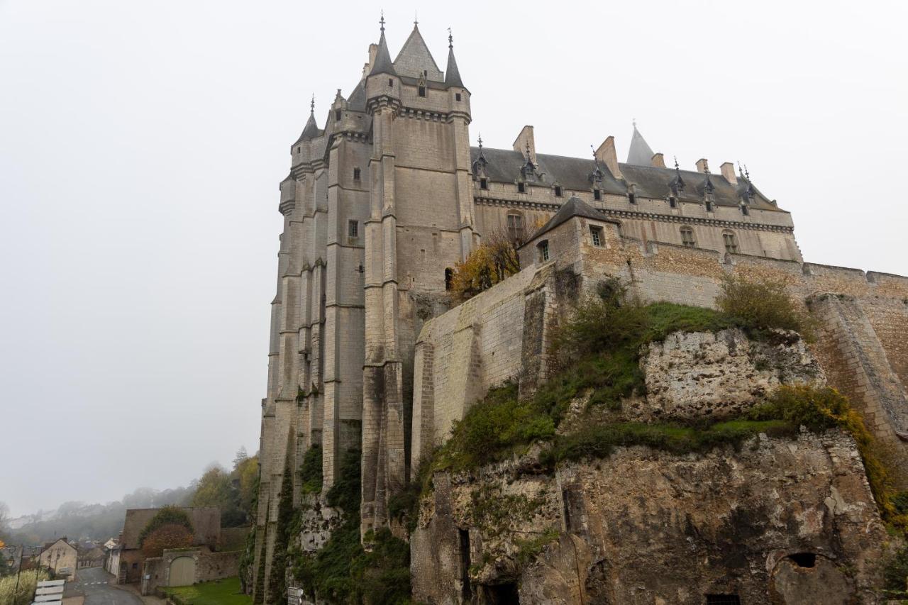 Maison Au Pied Du Chateau Chateaudun Bagian luar foto